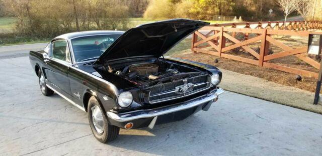 Ford Mustang 1965 image number 17