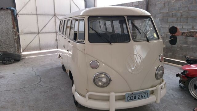 Volkswagen Bus/Vanagon 1974 image number 0