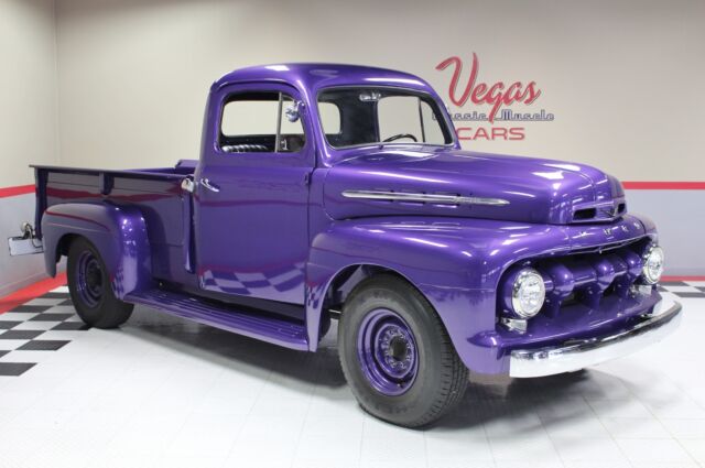 Ford F2 Pickup 1952 image number 0