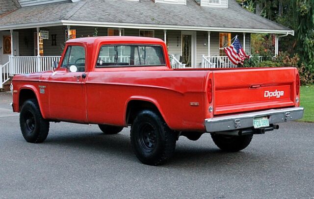 Dodge Power Wagon 1971 image number 0