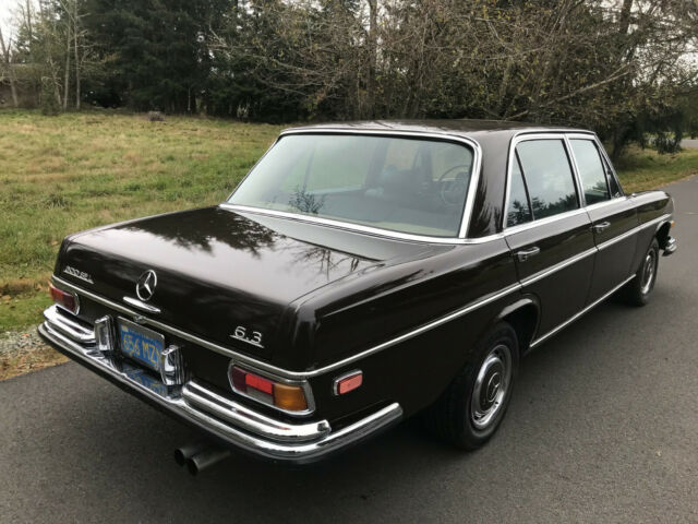 Mercedes-Benz 300-Series 1970 image number 0