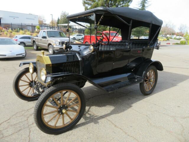 Ford Model T 1915 image number 14