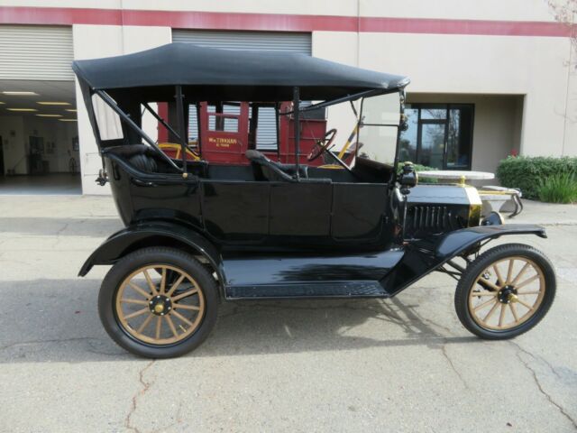 Ford Model T 1915 image number 17