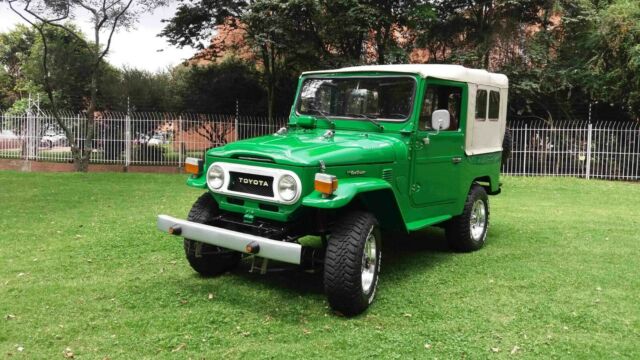 Toyota FJ Cruiser 1968 image number 0