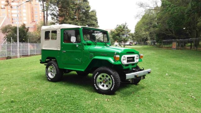 Toyota FJ Cruiser 1968 image number 14