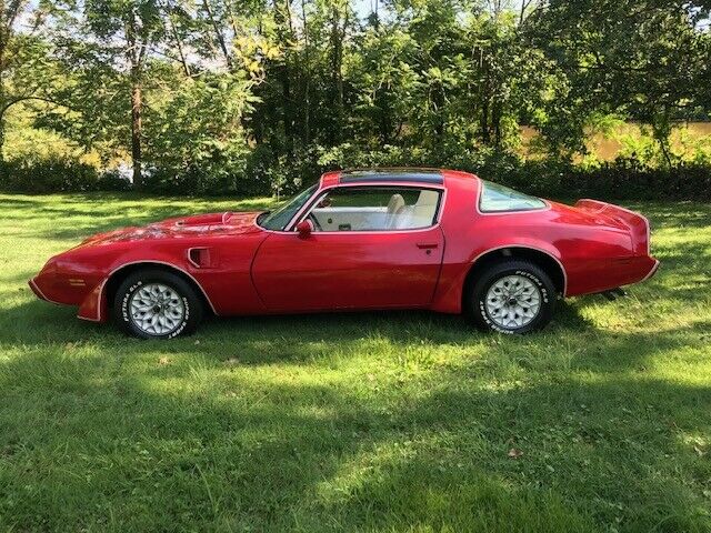 Pontiac Trans Am 1979 image number 1