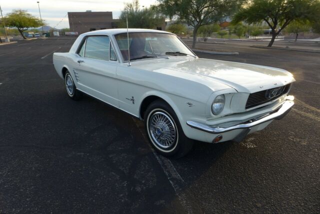 Ford Mustang 1966 image number 19