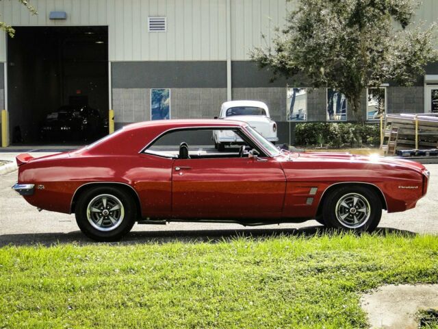 Pontiac Firebird 1969 image number 10