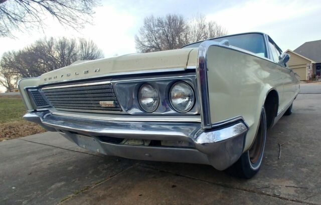 Chrysler New Yorker 1966 image number 0