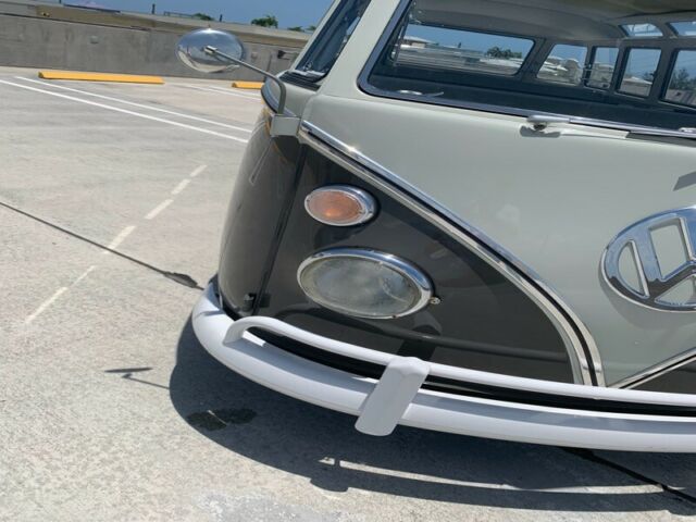 Volkswagen Bus/Vanagon 1961 image number 3