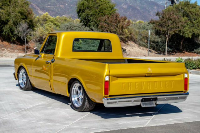 Chevrolet C-10 1967 image number 18