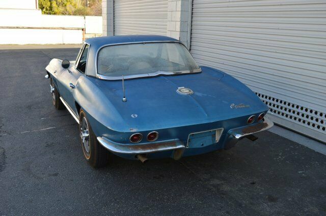 Chevrolet Corvette 1965 image number 8