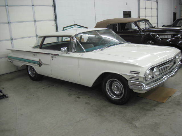 Chevrolet Impala 1960 image number 2