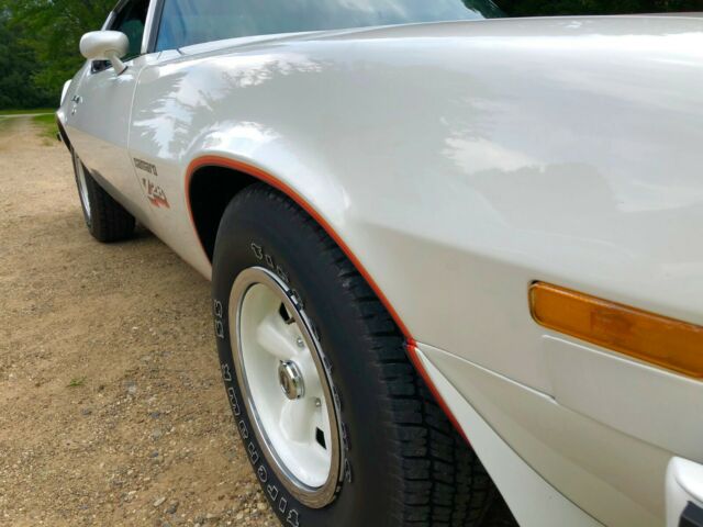 Chevrolet Camaro 1977 image number 43