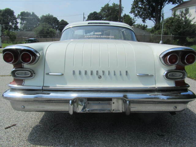 Pontiac Bonneville 1958 image number 8