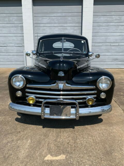 Ford Super Deluxe 1947 image number 34