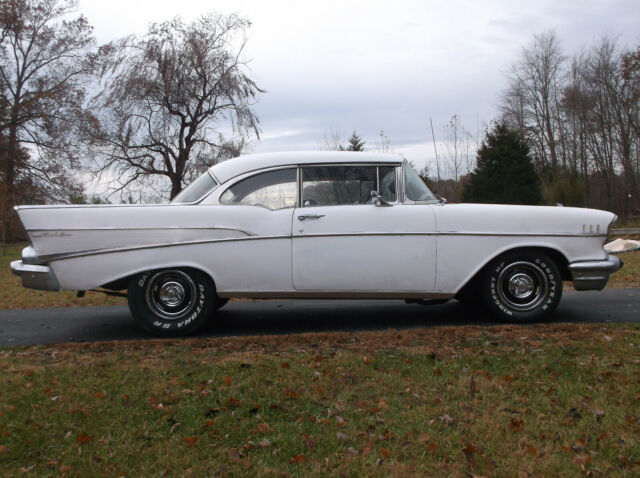 Chevrolet Bel Air/150/210 1957 image number 27