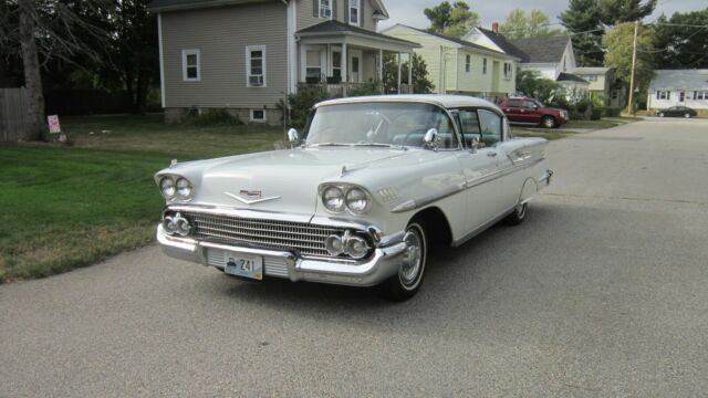 Chevrolet Impala 1958 image number 17