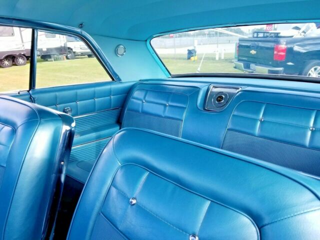 Chevrolet Impala 1962 image number 19