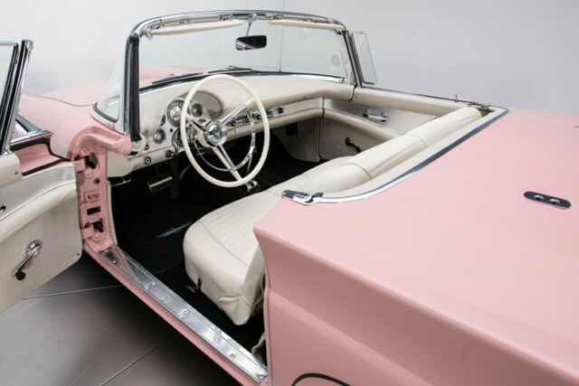 Ford Thunderbird 1957 image number 2