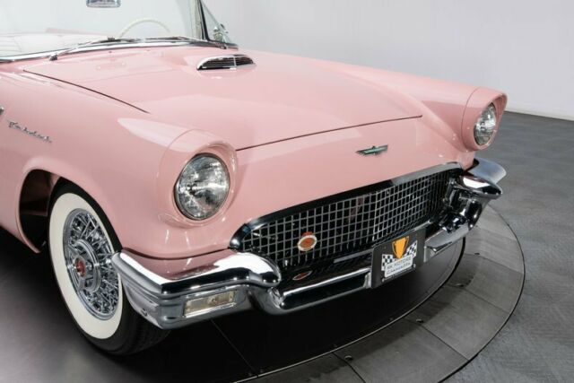 Ford Thunderbird 1957 image number 20