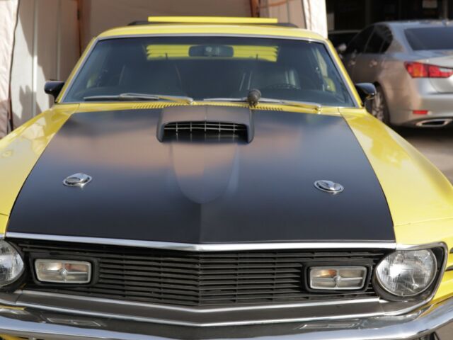 Ford Mustang 1970 image number 2