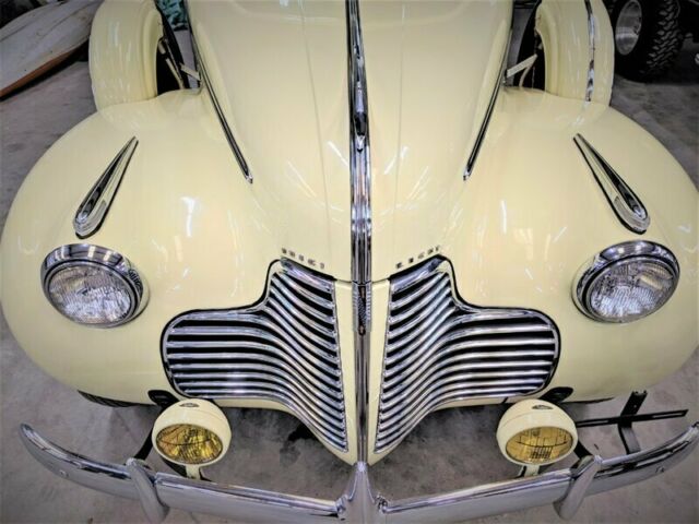 Buick Model 46 - 1940 image number 1