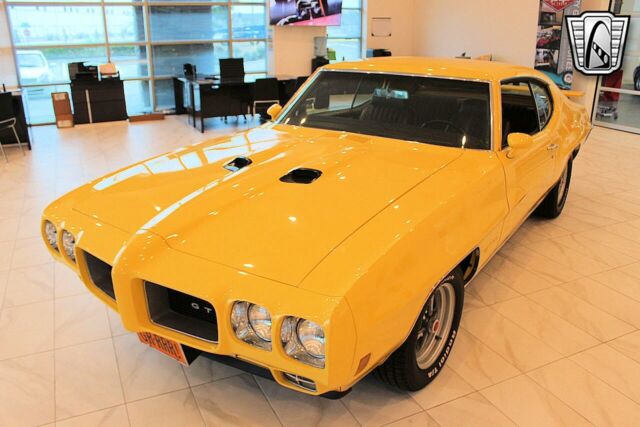 Pontiac GTO 1970 image number 2