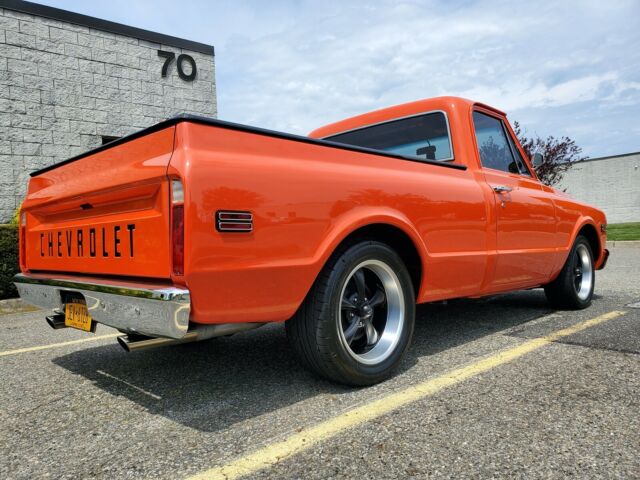 Chevrolet C-10 1968 image number 12