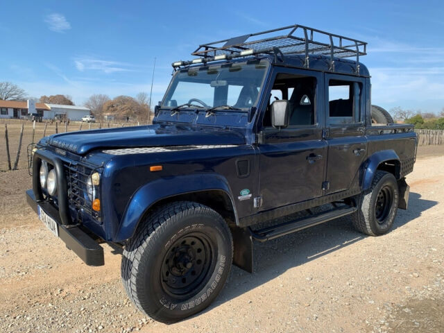 Land Rover Defender 1900 image number 16