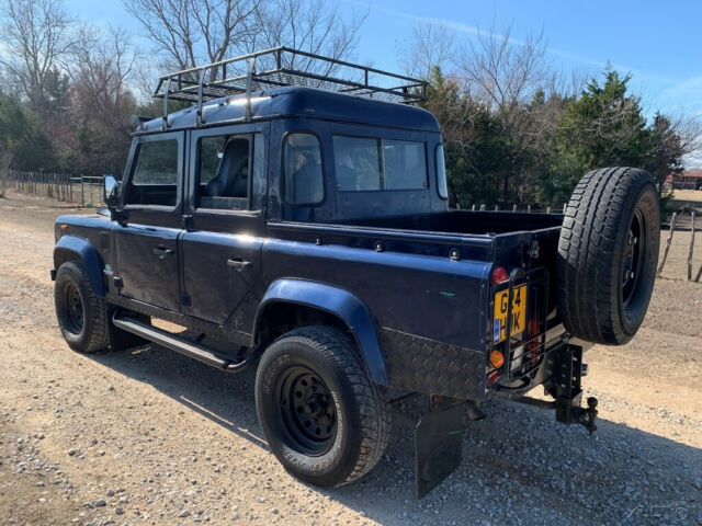 Land Rover Defender 1900 image number 22