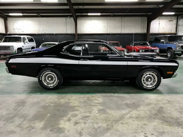 Plymouth Duster 1972 image number 5