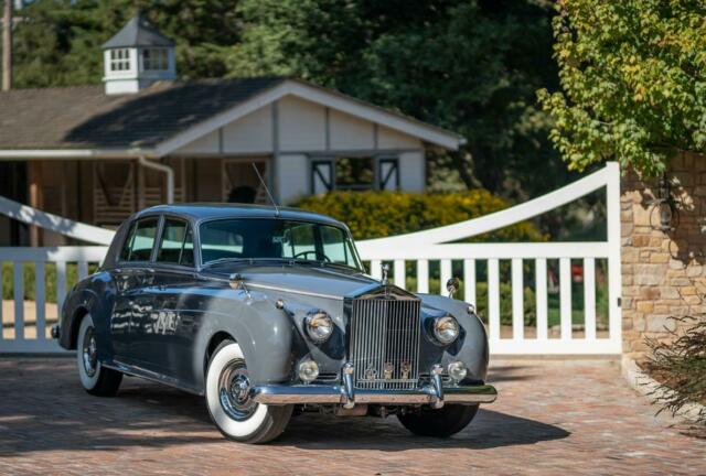 Rolls-Royce Silver Cloud 1958 image number 18