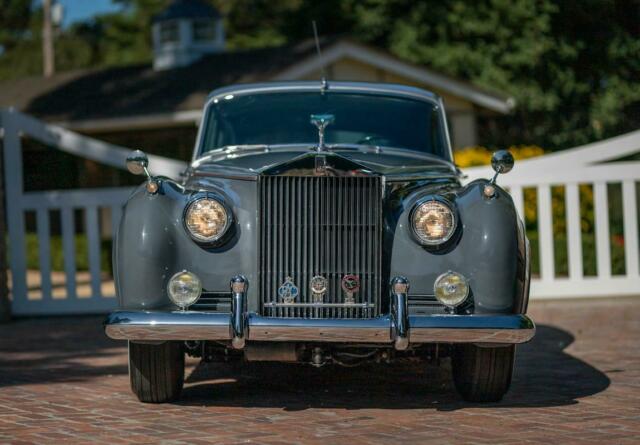 Rolls-Royce Silver Cloud 1958 image number 3