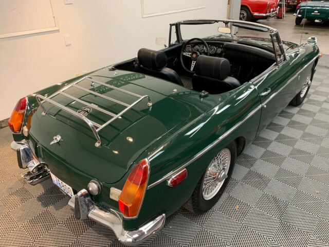 MG MGB 1970 image number 18