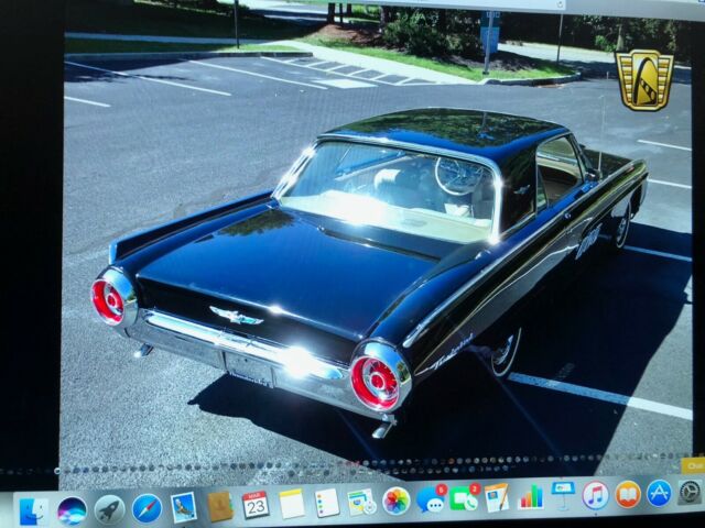 Ford Thunderbird 1963 image number 31