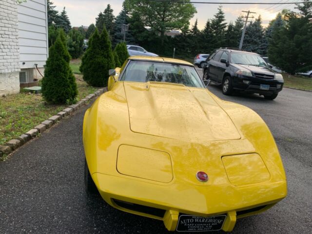 Chevrolet Corvette 1976 image number 13