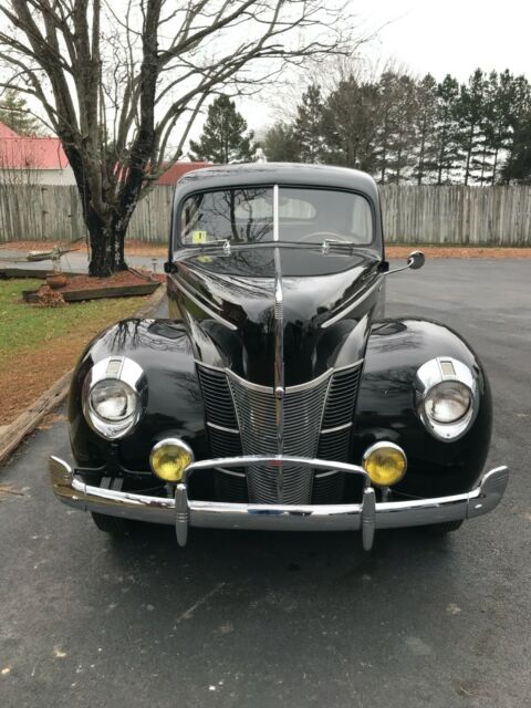 Ford sedan 1940 image number 15