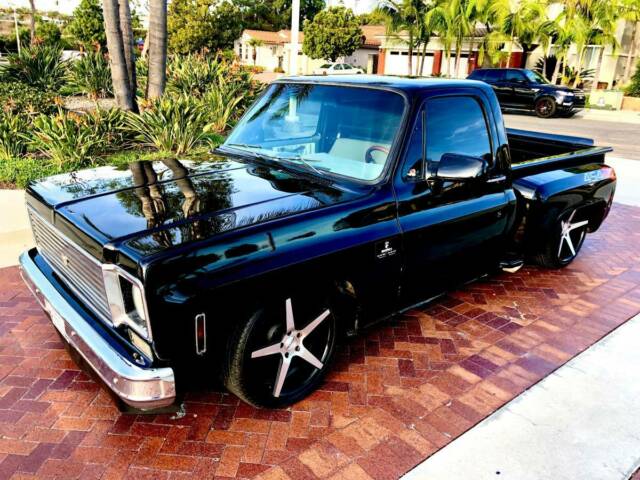 Chevrolet C-10 1975 image number 1