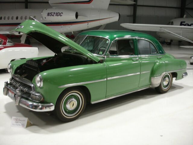 Chevrolet Styleline Deluxe 1952 image number 8