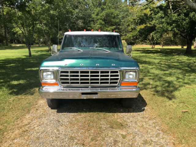 Ford F-250 1979 image number 1