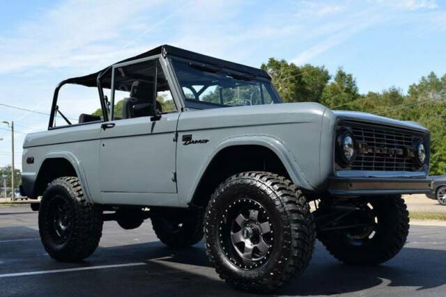 Ford Bronco 1973 image number 20