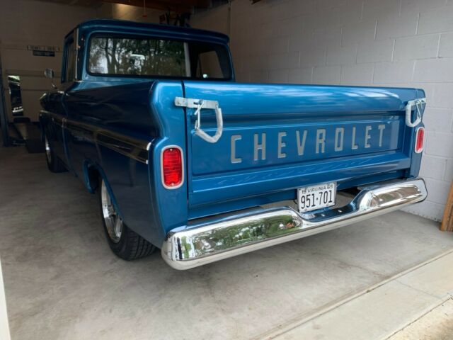 Chevrolet C-10 1965 image number 2