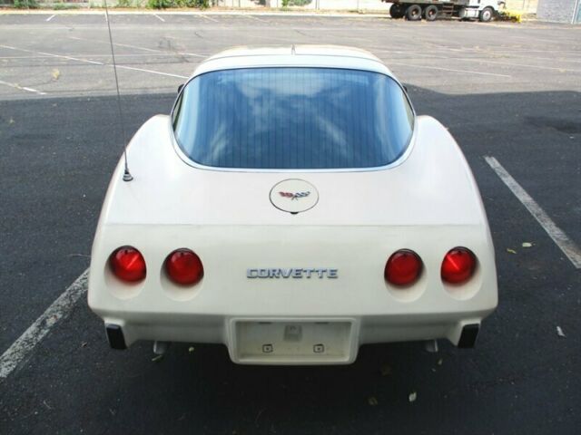 Chevrolet Corvette 1979 image number 40