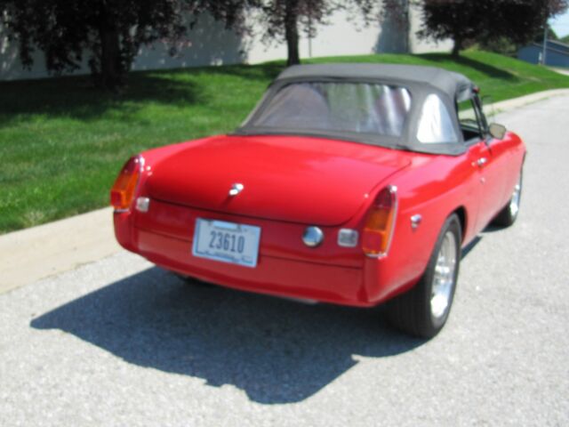 MGB ROADSTER 1979 image number 28