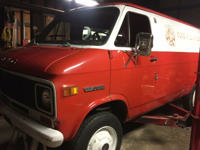 GMC Vandura 1972 image number 1