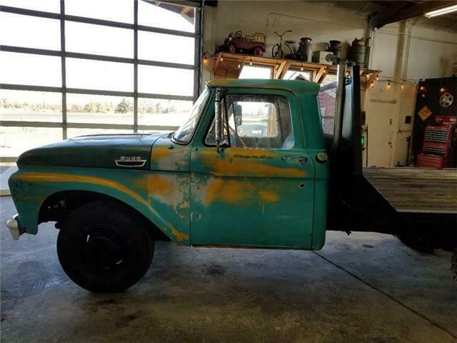 Ford F-350 1962 image number 28