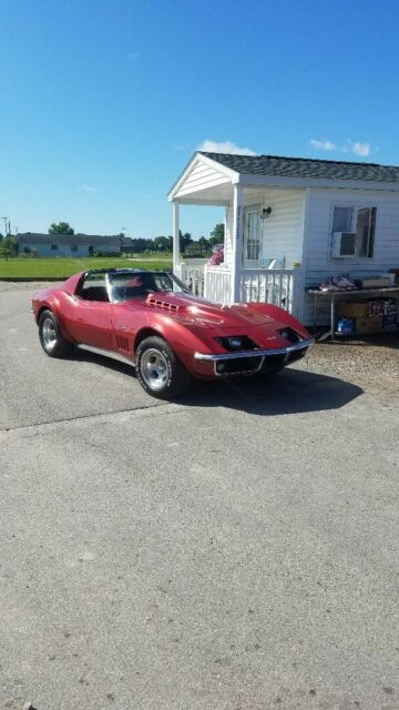 Chevrolet Corvette 1969 image number 0