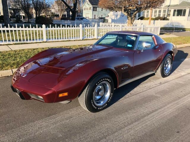 Chevrolet Corvette 1976 image number 0