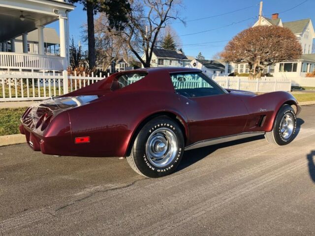 Chevrolet Corvette 1976 image number 13